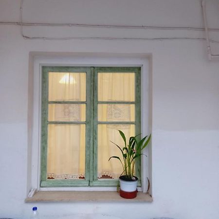 Στην Αυλή Της Ράχης Apartamento Kalamata Exterior foto