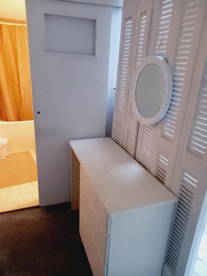 Στην Αυλή Της Ράχης Apartamento Kalamata Exterior foto
