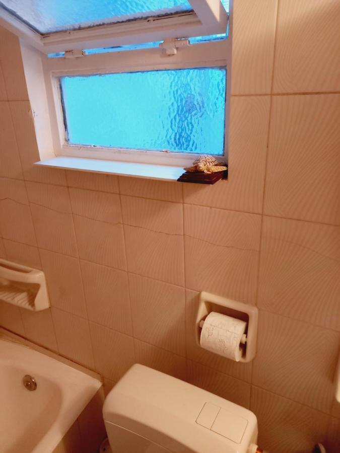 Στην Αυλή Της Ράχης Apartamento Kalamata Exterior foto